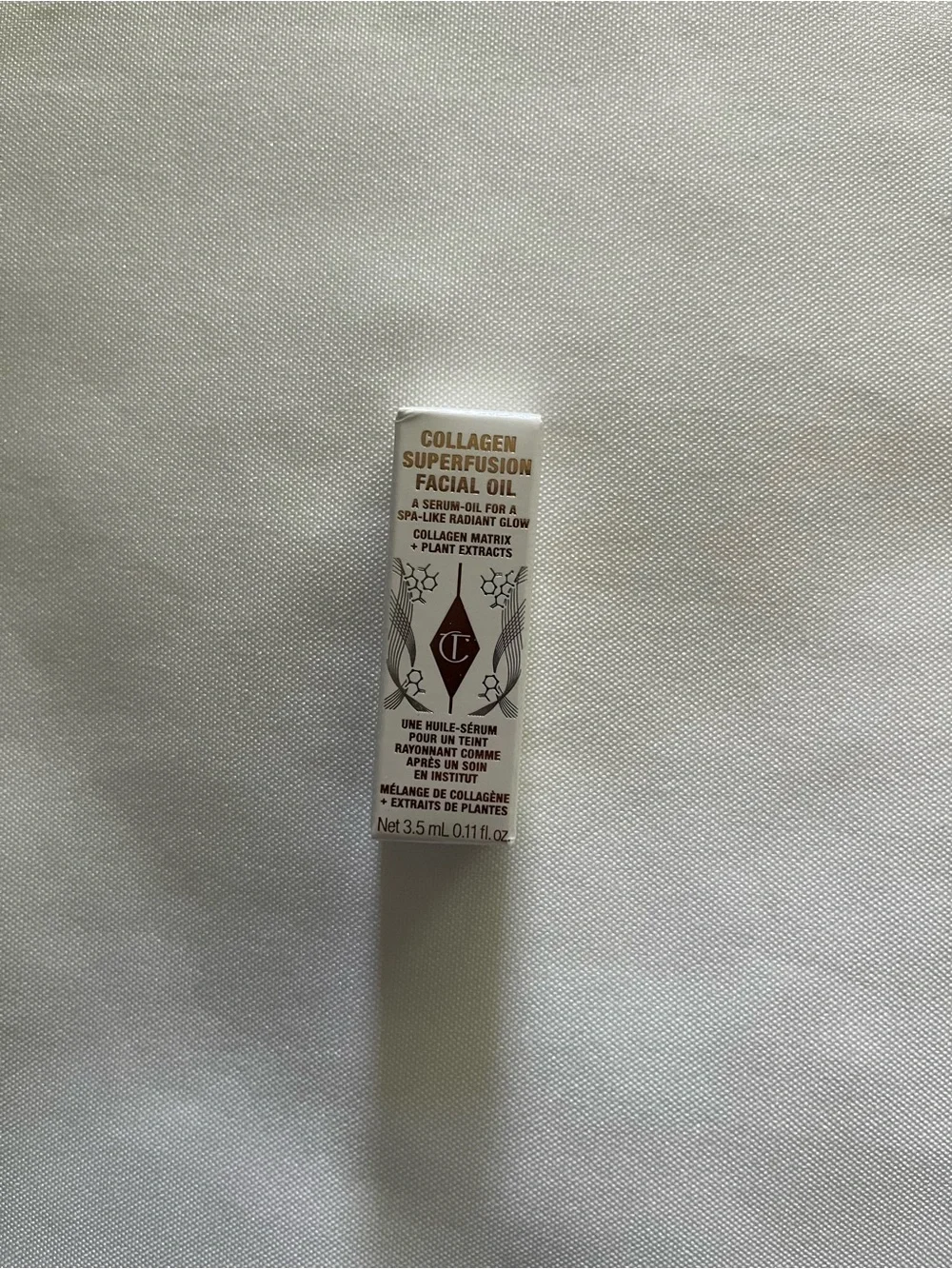 Charlotte Tilbury Eyes, Lips, & Face Mini Makeup Set NWT - Picture 11 of 16